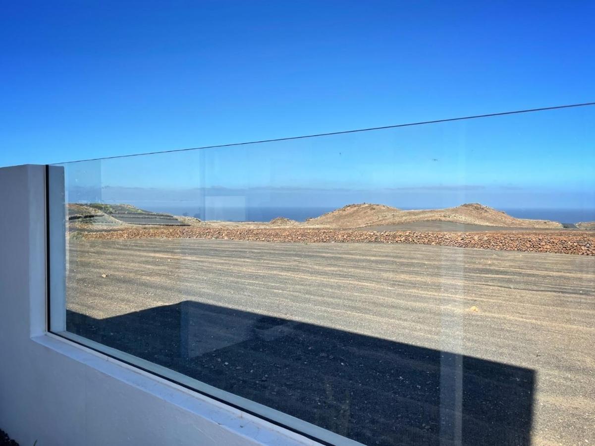 דירות טינאחו Azur Arts Lanzarote Lofts מראה חיצוני תמונה