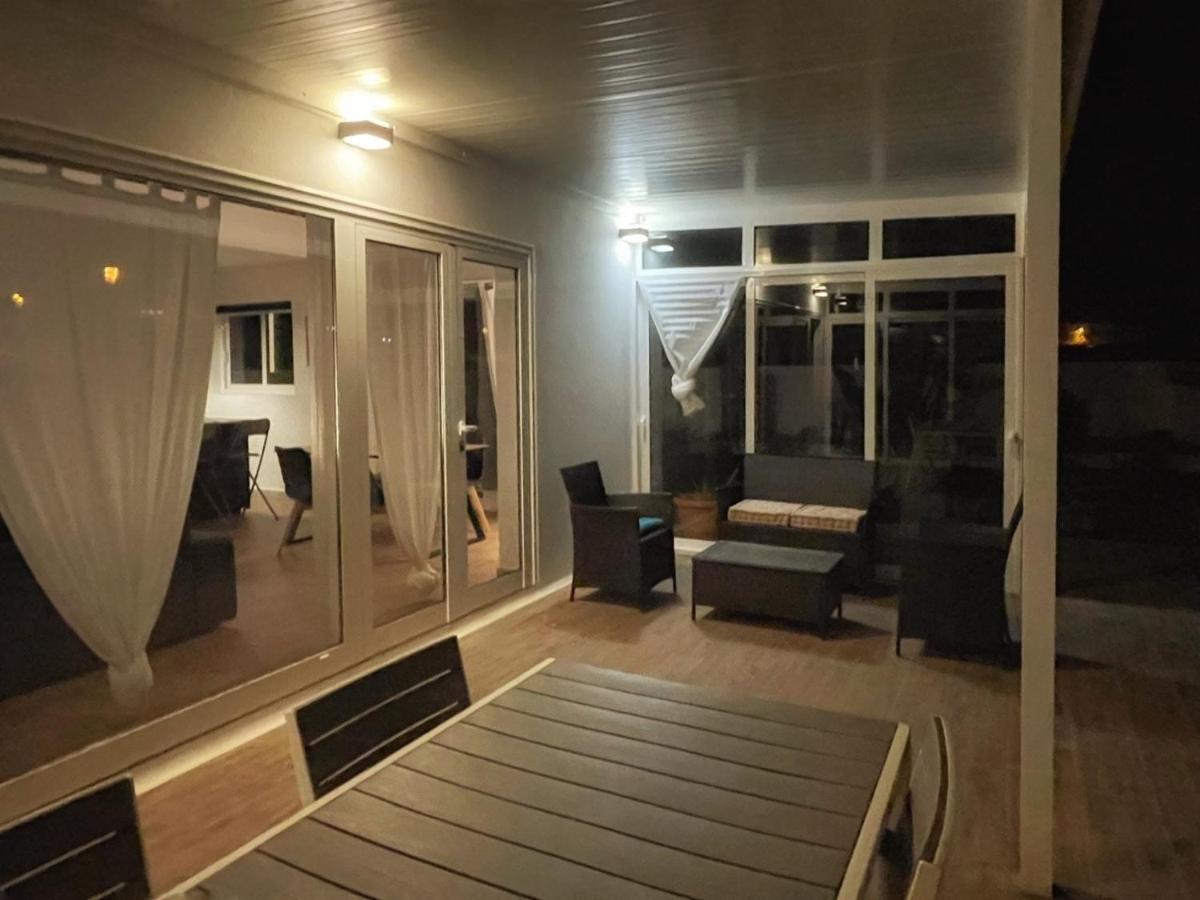 דירות טינאחו Azur Arts Lanzarote Lofts מראה חיצוני תמונה