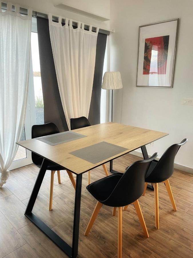 דירות טינאחו Azur Arts Lanzarote Lofts מראה חיצוני תמונה