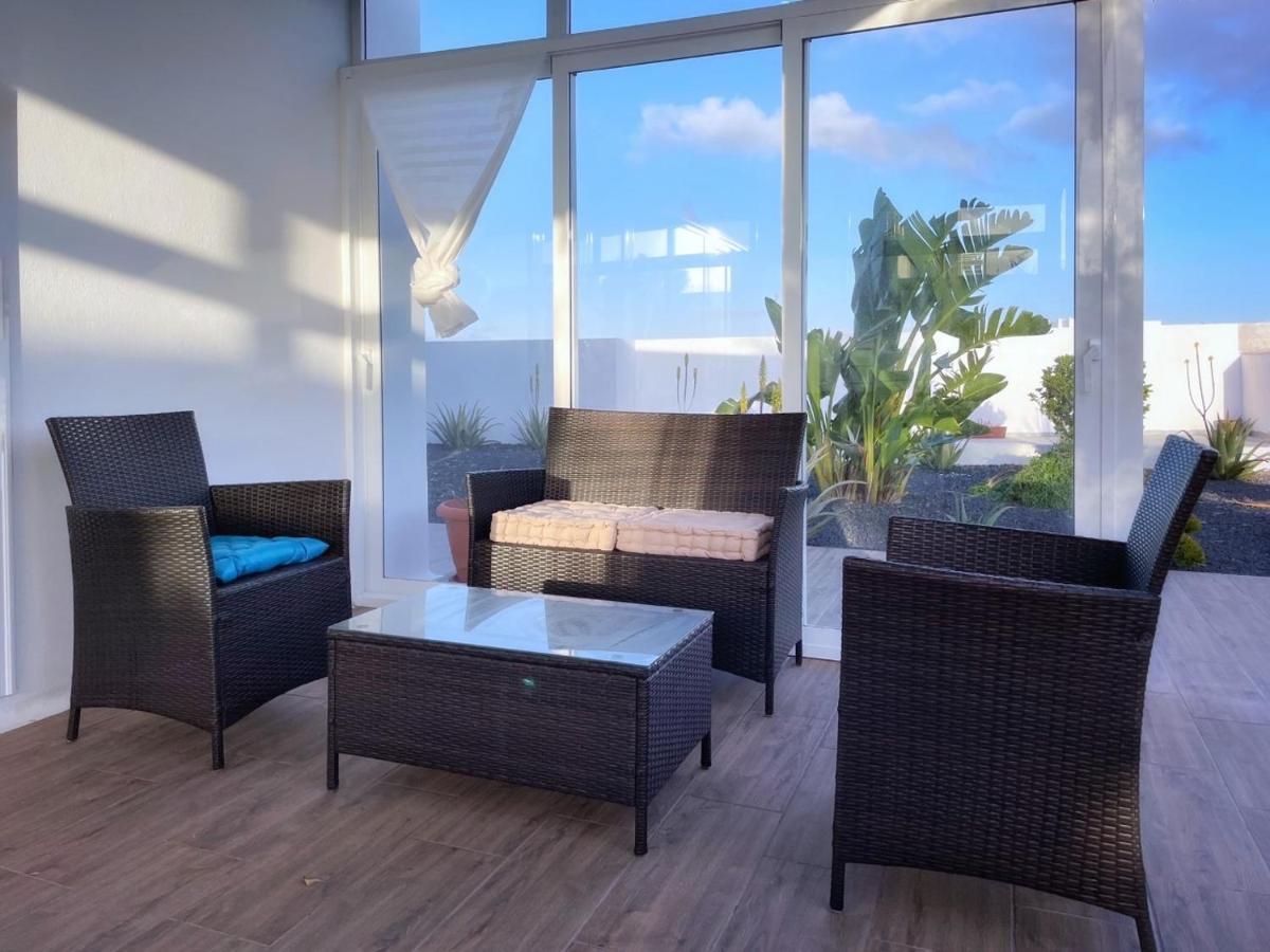 דירות טינאחו Azur Arts Lanzarote Lofts מראה חיצוני תמונה